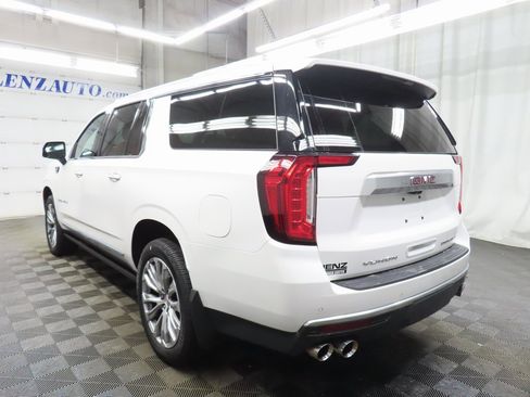 Used 2021 GMC Yukon XL Denali w/ Denali Premium Package image 5