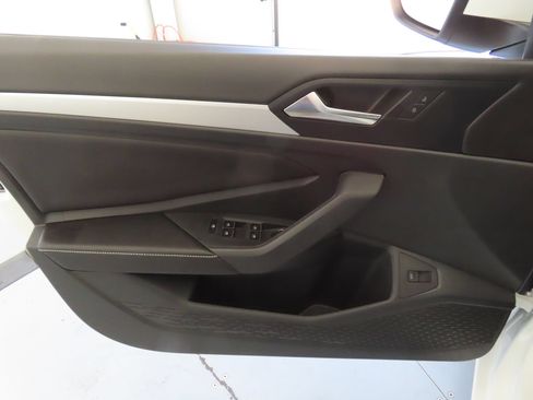 Used 2026 Volkswagen Jetta Sport FWD image 10