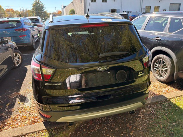 Used 2017 Ford Escape SE w/ Equipment Group 201A AWD/4WD image 13
