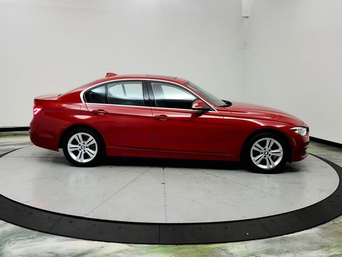 Used 2017 BMW 330i Sedan RWD image 4