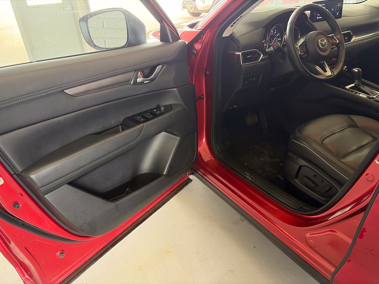 Used 2025 MAZDA CX-5 AWD 2.5 S w/ Preferred Package image 9