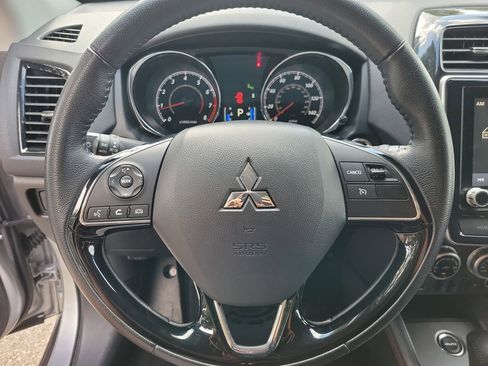 Used 2025 Mitsubishi Outlander Sport SE AWD/4WD image 18