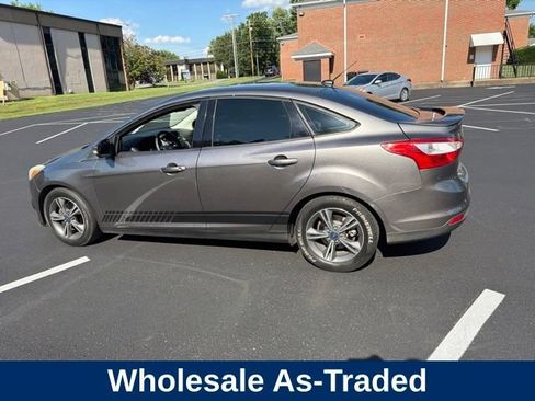 Used 2014 Ford Focus SE w/ SE Sport Package FWD image 6