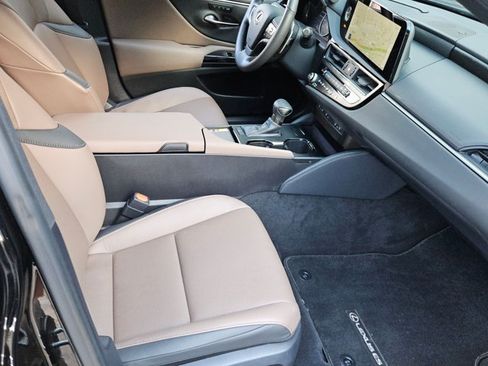 Used 2024 Lexus ES 350 w/ Premium Package FWD image 21