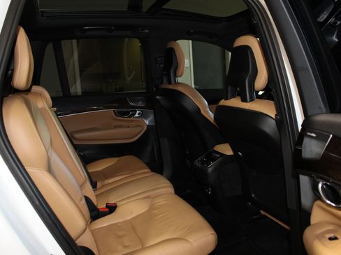 Used 2017 Volvo XC90 T6 Momentum w/ Vision Package AWD/4WD image 37