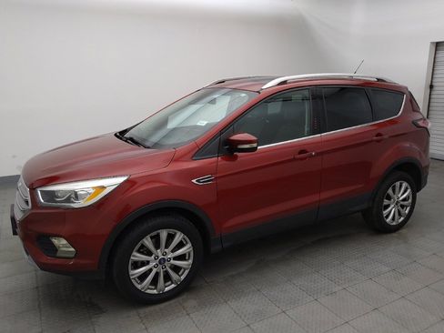 Used 2017 Ford Escape Titanium w/ Equipment Group 301A AWD/4WD image 2