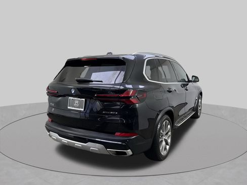 Used 2024 BMW X5 xDrive50e AWD/4WD image 36
