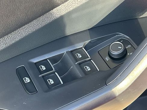 Certified 2024 Volkswagen Jetta Sport FWD image 18