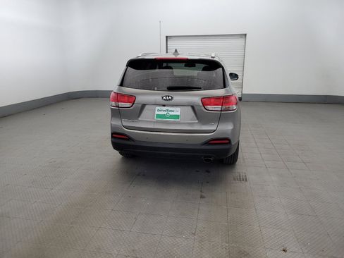 Used 2018 Kia Sorento LX w/ LX V6 Convenience Package AWD/4WD image 7