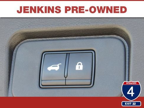 Used 2024 Nissan Rogue SV AWD/4WD image 7