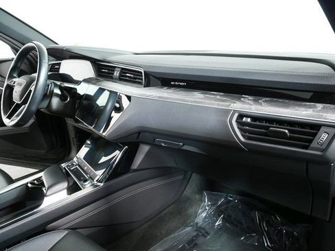 Certified 2023 Audi e-tron Premium w/ Convenience Plus Package AWD/4WD image 25