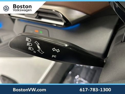 Used 2023 Volkswagen ID.4 Pro image 19