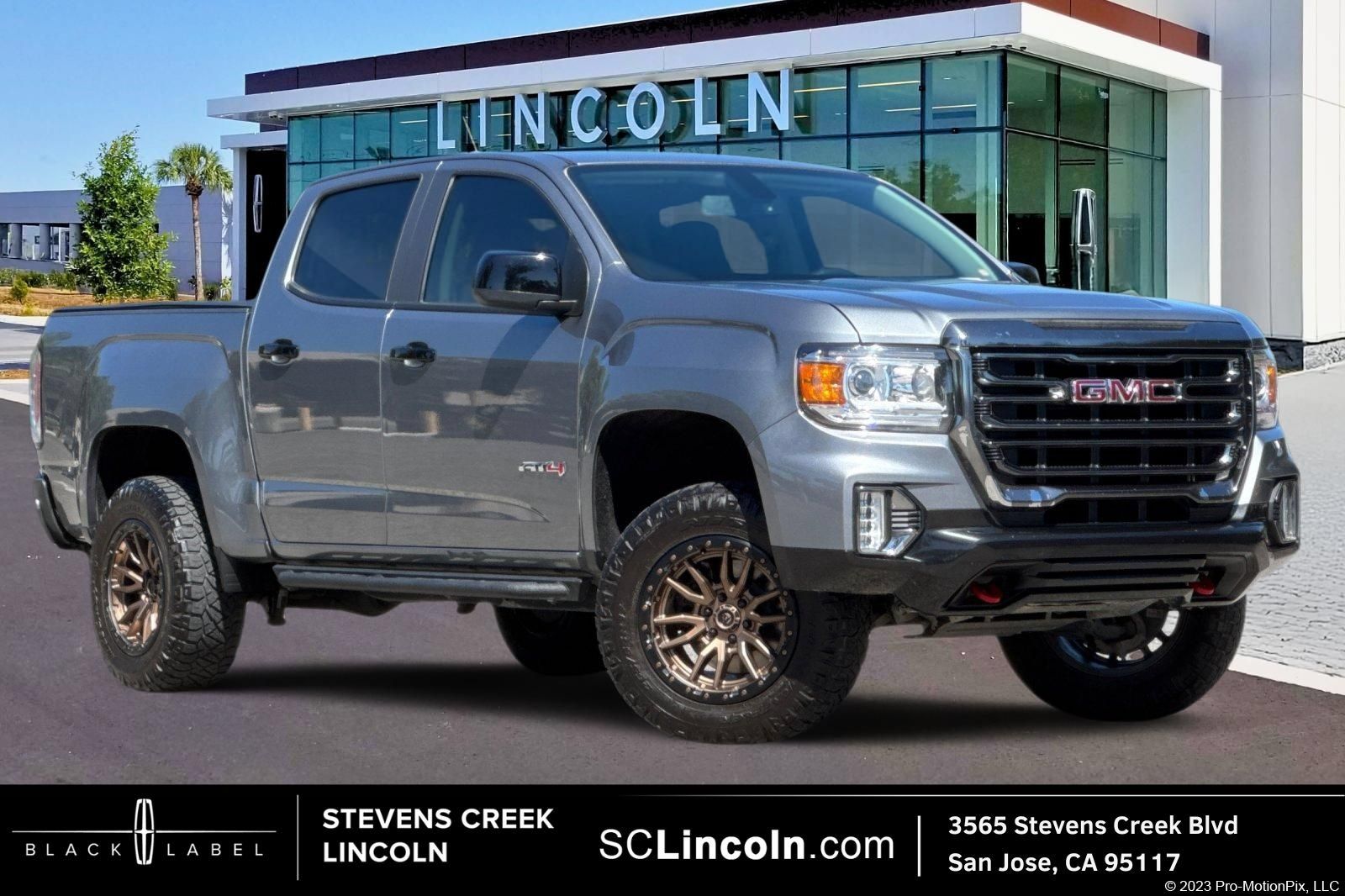 Used 2022 GMC Canyon AT4 w/ Trailering Package AWD/4WD image 1