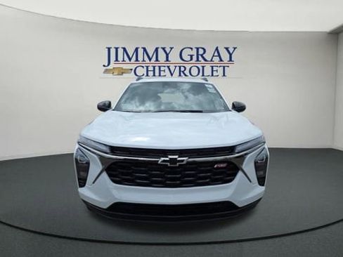 New 2026 Chevrolet Trax RS FWD image 8