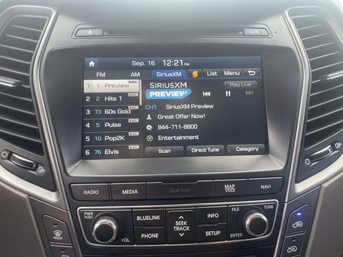 Used 2018 Hyundai Santa Fe Limited AWD/4WD image 22