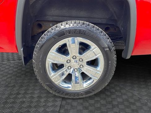Used 2018 GMC Sierra 1500 SLT AWD/4WD image 33