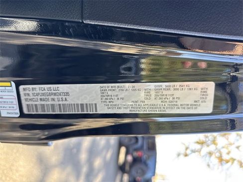 Used 2024 Jeep Wrangler Sahara w/ Safety Group image 34