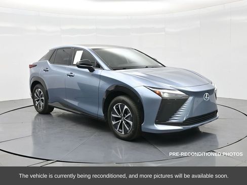 Used 2023 Lexus RZ 450e Premium image 4