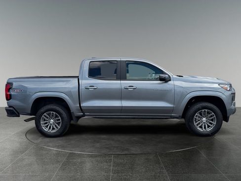Used 2023 Chevrolet Colorado LT w/ LT Convenience Package AWD/4WD image 10