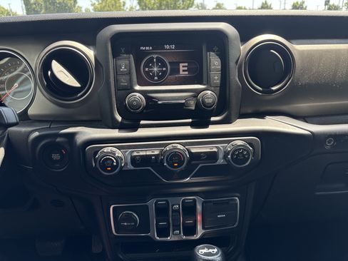 Used 2020 Jeep Wrangler Unlimited Sport S AWD/4WD image 22
