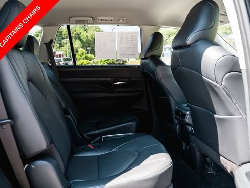 Certified 2025 Toyota Grand Highlander FWD image 27