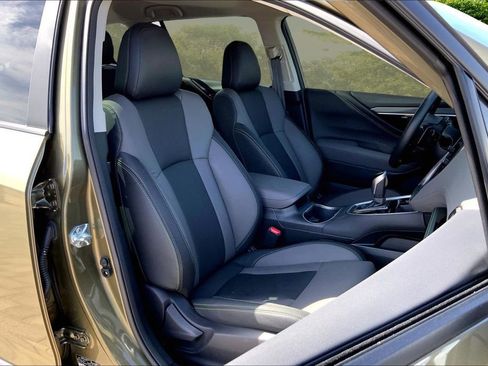 Used 2025 Subaru Outback Onyx Edition image 28