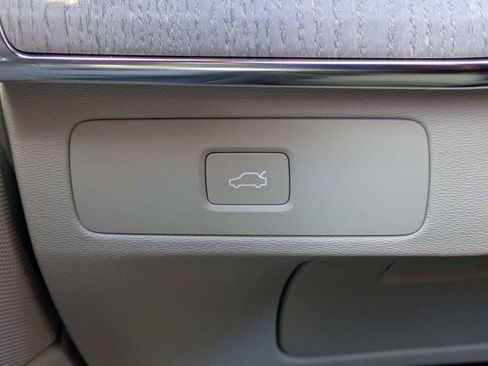 New 2026 Volvo XC90 B6 Ultra w/ Protection Package Premier AWD/4WD image 35