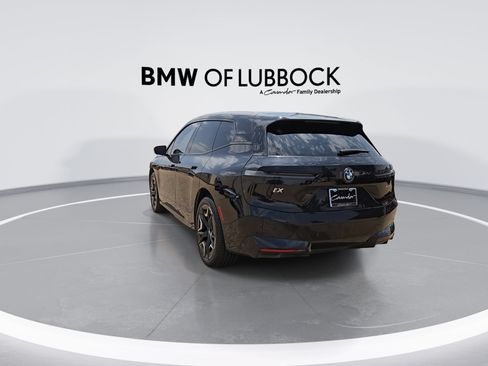 Used 2024 BMW iX xDrive50 w/ Premium Package AWD/4WD image 7