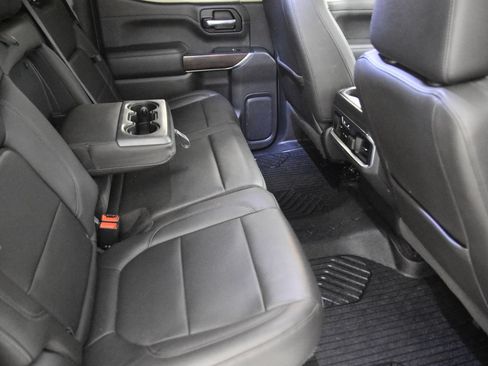 Used 2020 GMC Sierra 1500 SLT RWD image 34