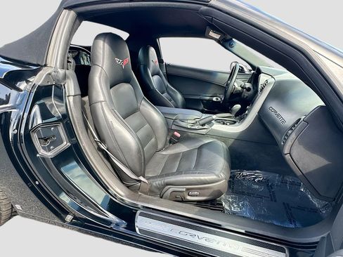 Used 2007 Chevrolet Corvette Convertible w/ Preferred Equipment Group image 23