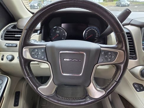 Used 2020 GMC Yukon XL Denali image 20