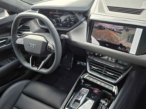 New 2026 Audi S e-tron GT Prestige image 10
