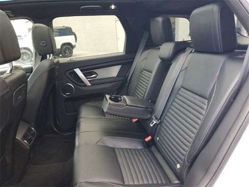 Certified 2024 Land Rover Discovery Sport Dynamic SE image 15