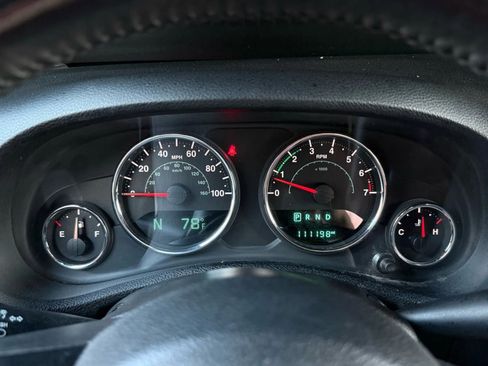 Used 2018 Jeep Wrangler Unlimited Sahara w/ Connectivity Group image 45