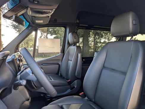New 2025 Mercedes-Benz Sprinter 2500 image 23