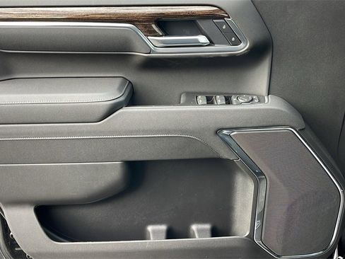 New 2026 GMC Sierra 1500 Elevation image 25