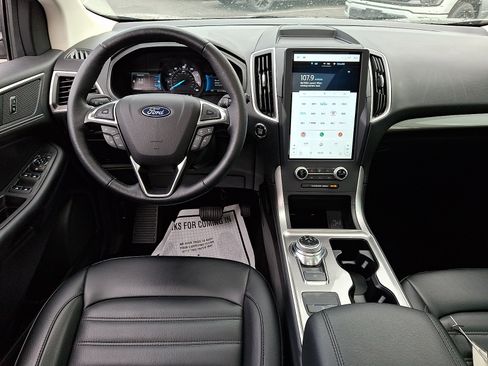 Certified 2023 Ford Edge SEL w/ Convenience Package AWD/4WD image 12