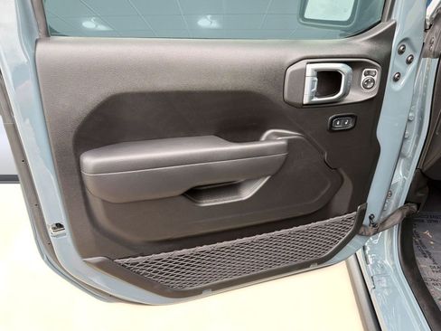 Used 2025 Jeep Gladiator Sport image 22