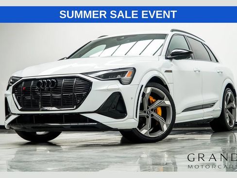 Used 2023 Audi e-tron S Prestige AWD/4WD image 1