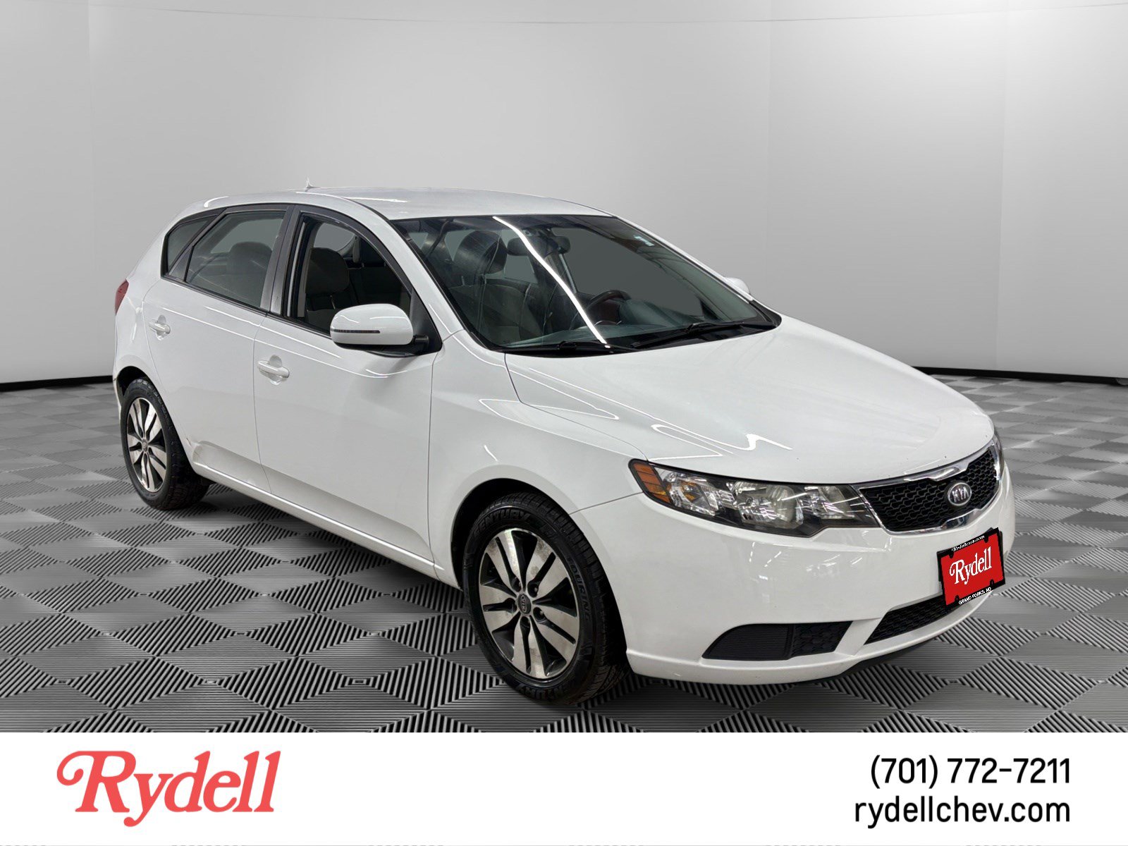 Used 2013 Kia Forte EX FWD image 7