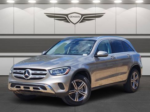 Used 2022 Mercedes-Benz GLC 300 image 1