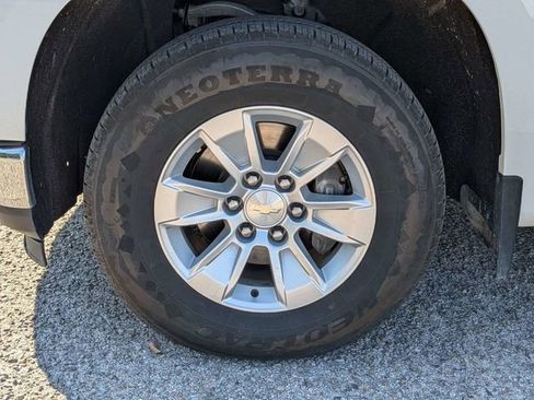 Used 2022 Chevrolet Silverado 1500 LT RWD image 10
