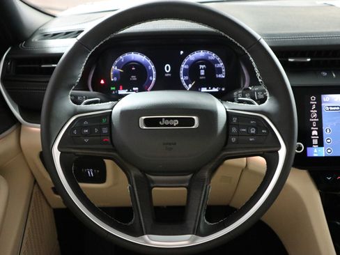 New 2026 Jeep Grand Cherokee L Limited AWD/4WD image 17