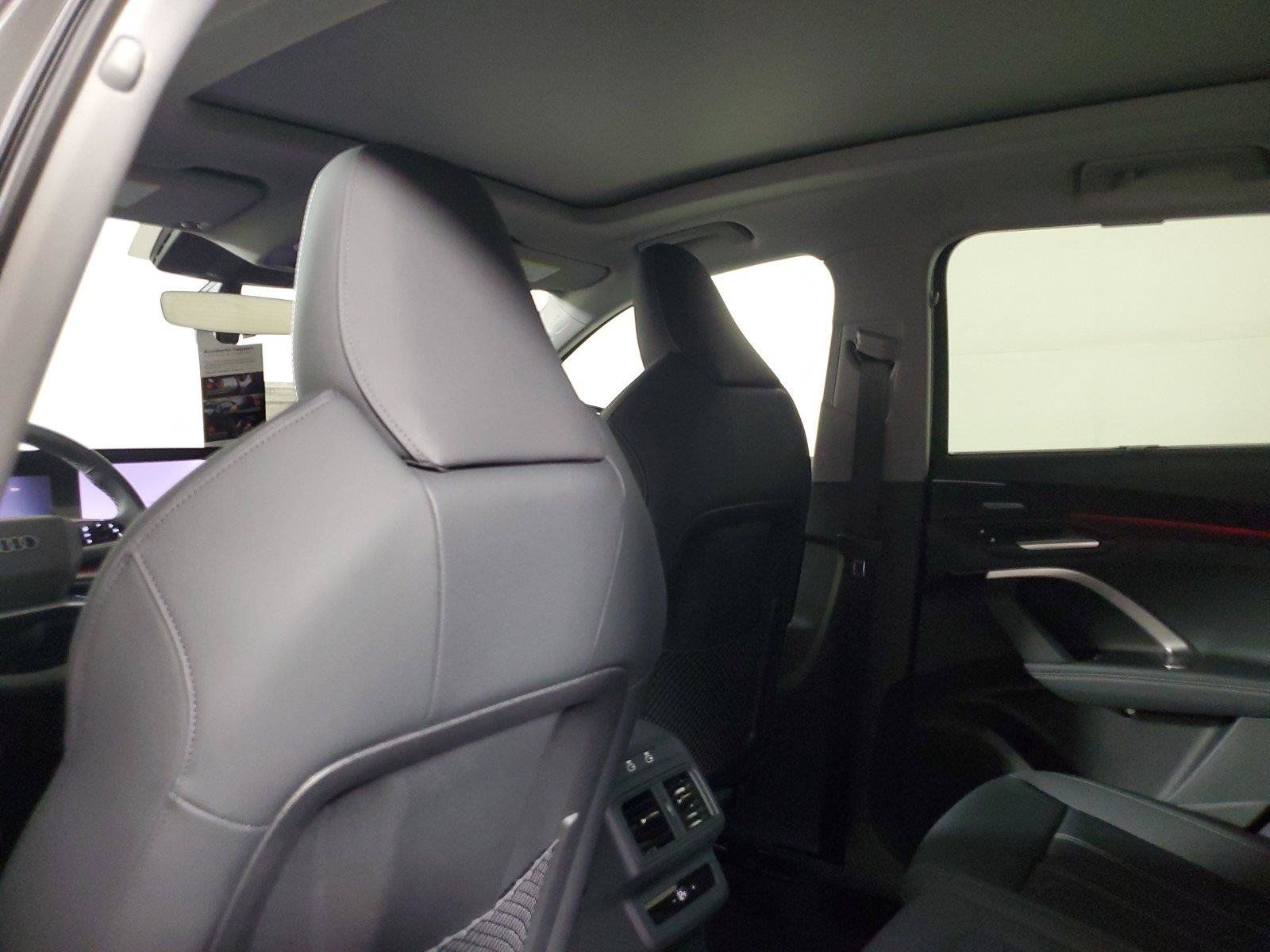 New 2026 Audi Q5 Premium Plus AWD/4WD image 14