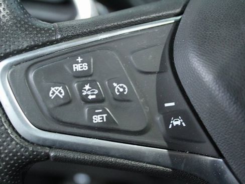 Used 2023 Chevrolet Equinox LS w/ LS Convenience Package image 15