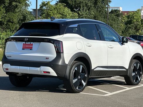 New 2026 Nissan Kicks SR FWD image 4