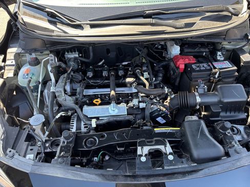 Used 2025 Nissan Versa SV image 30