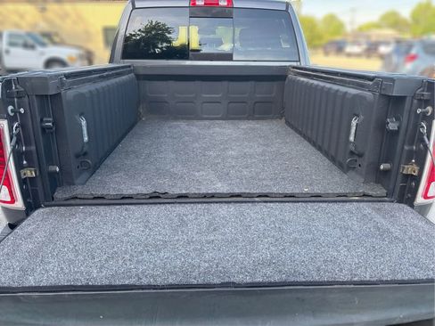 Used 2017 RAM 1500 Laramie w/ Convenience Group AWD/4WD image 17