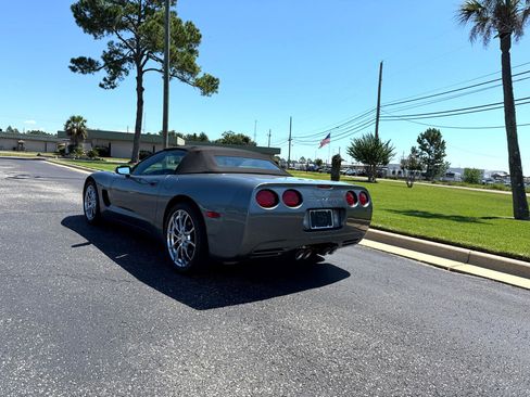 Used 2003 Chevrolet Corvette Convertible w/ Preferred Equipment Group1 image 15