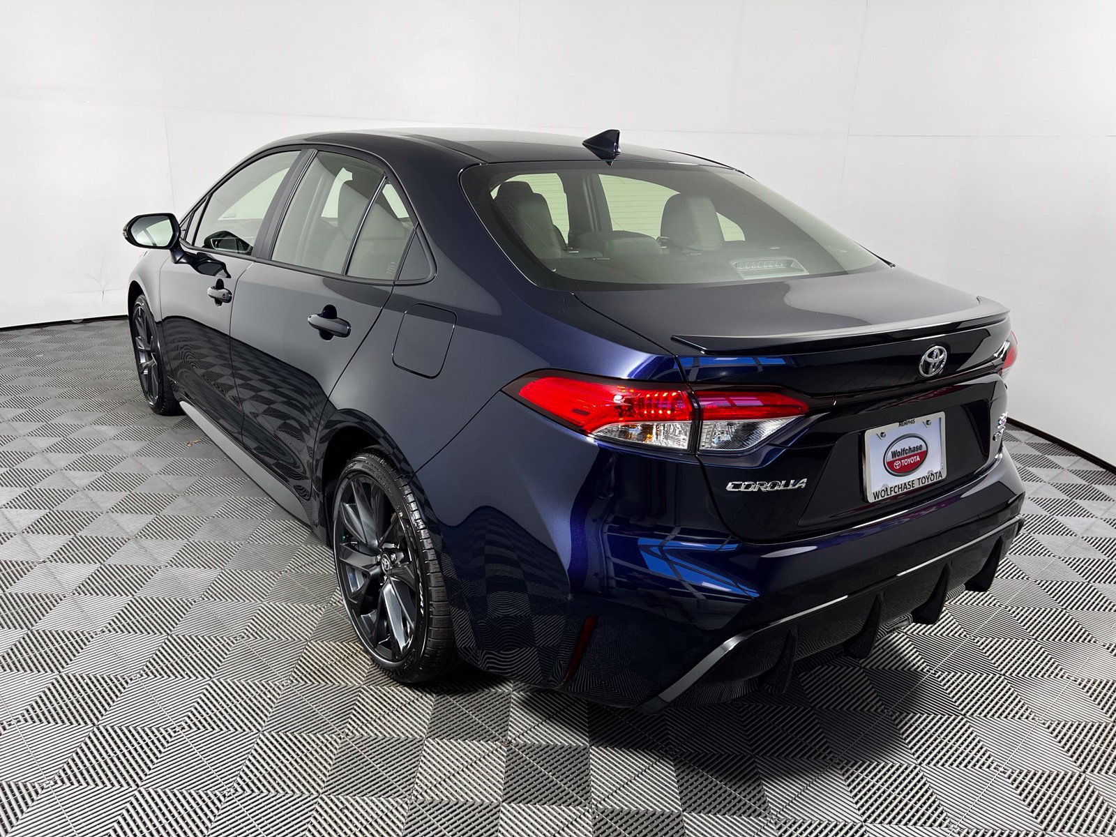 Used 2026 Toyota Corolla SE FWD image 7